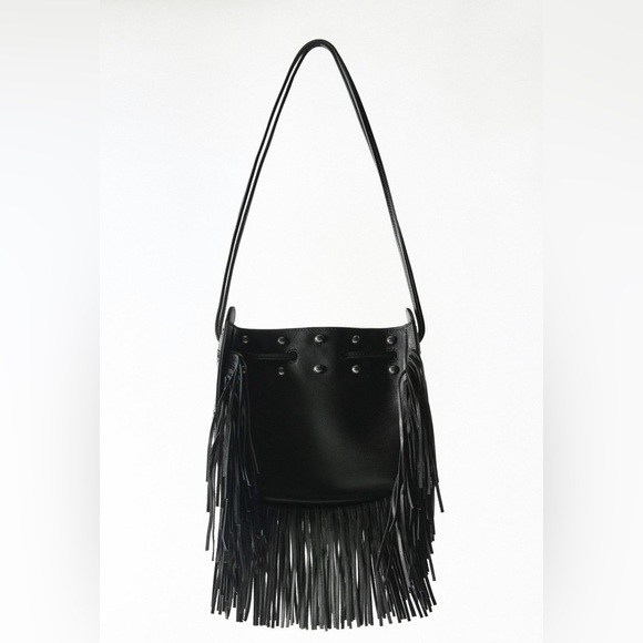 Leather fringed bucket bag - Picture 4 of 17